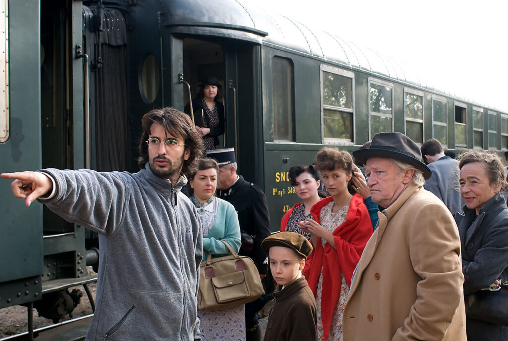 Gilles Paquet-Brenner, Niels Arestrup, Dominique Frot et Mélusine Mayance sur le tournage du film "Elle s'appelait Sarah" Hugo production - UGC (2010) - photo©julien Bonet