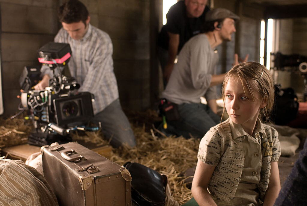 Mélusine Mayance sur le tournage du film "Elle s'appelait Sarah" de Gilles Paquet-Brenner Hugo production - UGC (2010) - photo©julien Bonet