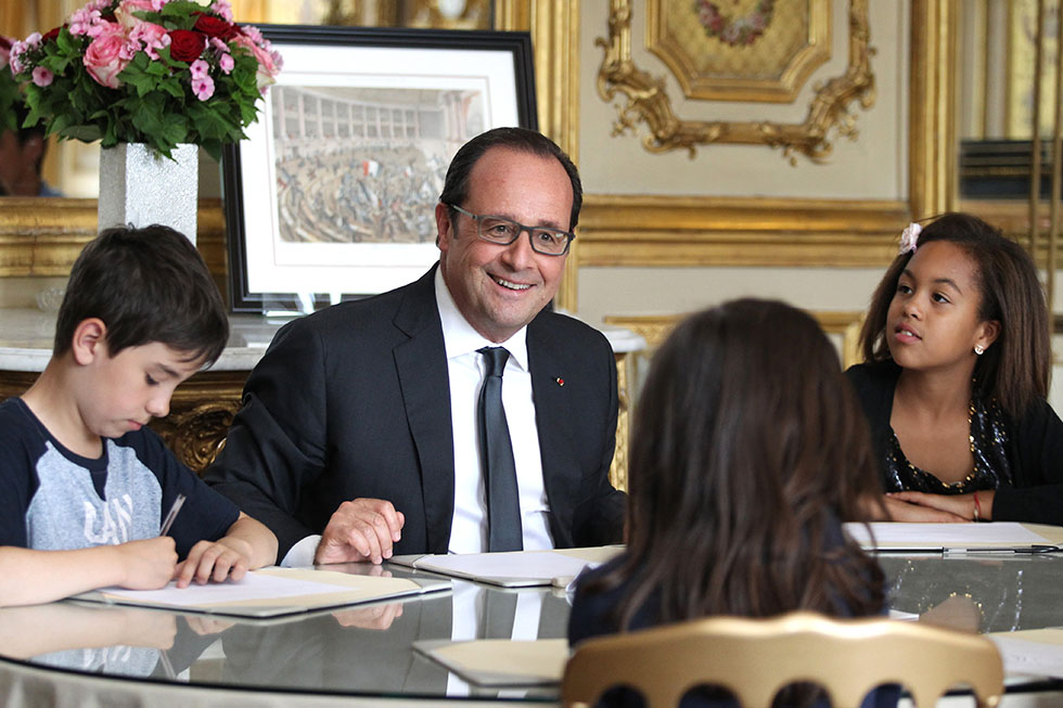 Interview de François Hollande par des enfants pour la chaîne Gulli - 08/07/2015 - photo©présidence de la République/Julien Bonet