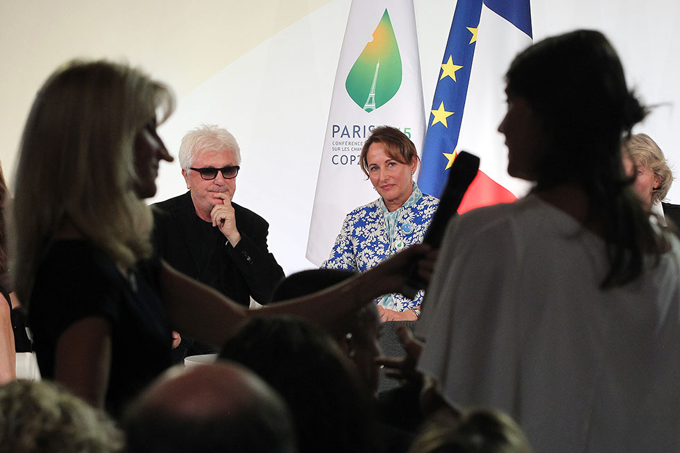 Cerrone et Ségolène Royal (Ministre de l’Écologie, du Développement durable et de l’Énergie) lors de l'évènement "La France s'engage pour la Cop 21" - 10/09/2015 - photo©présidence de la République/julien Bonet