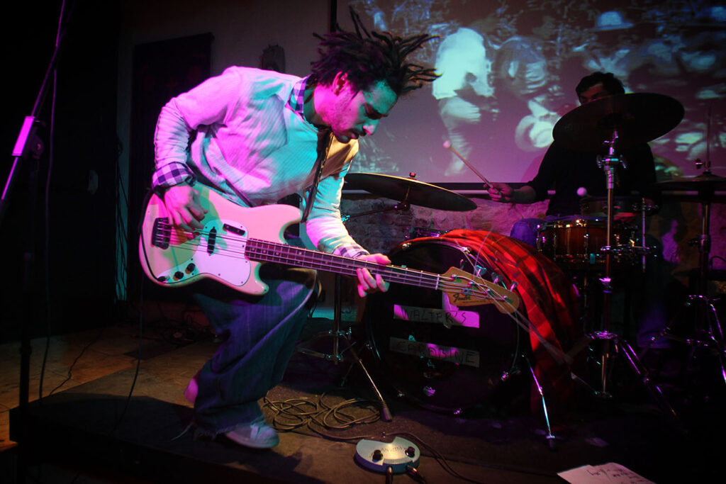 Concert de Walter's Carabine (Rock/Garage/Punk/Blues/Progressif) au Grand Bouillon (Aubervilliers - 07 mars 2015) - photo©julien Bonet