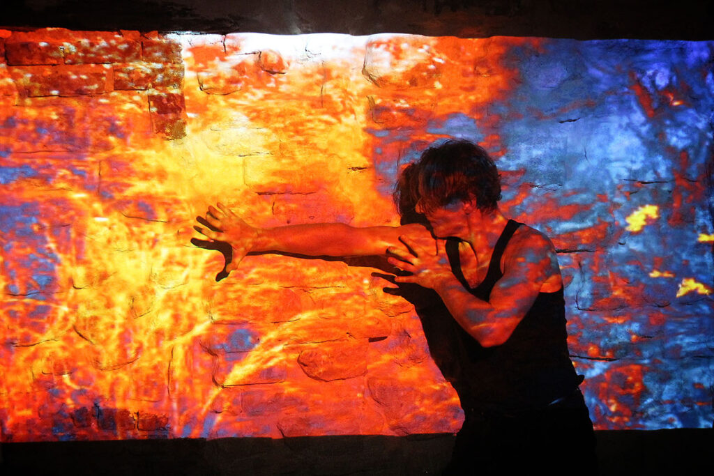 Matières secondaires (Performance de Evelyne Pollotec et Yovan Gilles) au Grand Bouillon (Aubervilliers - 20 février 2015) photo©julien Bonet